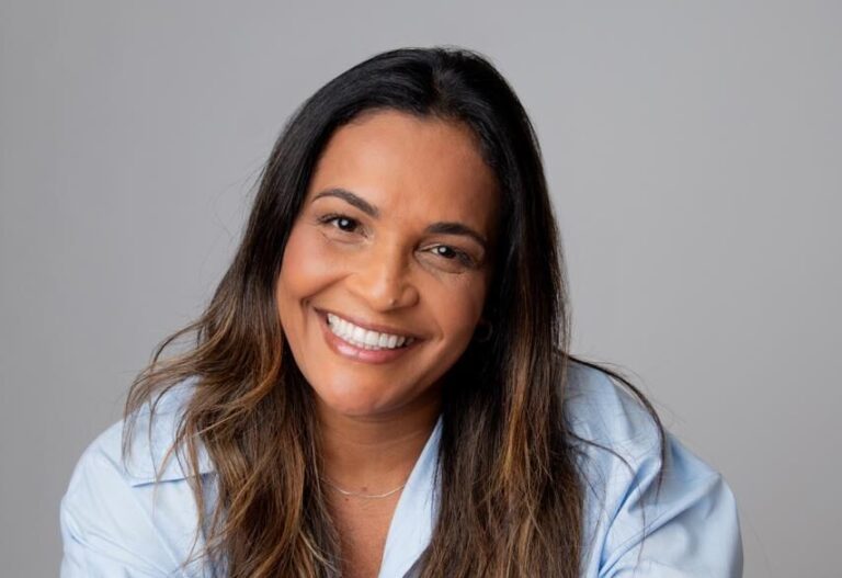 Márcia Gama celebra seu aniversário e o lançamento da sua profissão inovadora: Personal Washer.