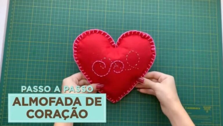 Clube de Costura ensina a fazer almofadas de coração para o Dia dos Namorados