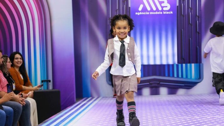 Maior desfile de varejo de moda infantil acontece em São Paulo