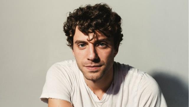 Mark Ambor revela seu álbum de estreia “Rockwood”