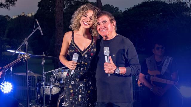 Amado Batista lança cantora Bella  Alencar com a canção  “Como Antigamente”