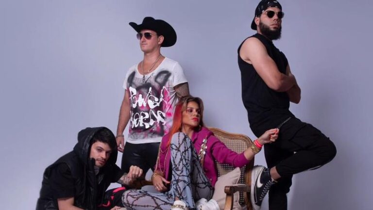 Banda Sem Meia se apresenta no Nova Cena Festival em São Paulo