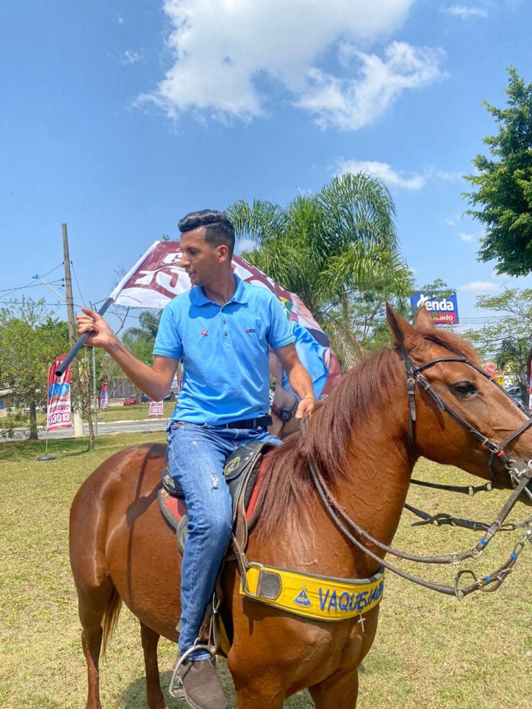 Candidato a Vereador Gustavo pelo PT promove uma das maiores carreatas já realizadas pelo partido na história de Itaquaquecetuba.
