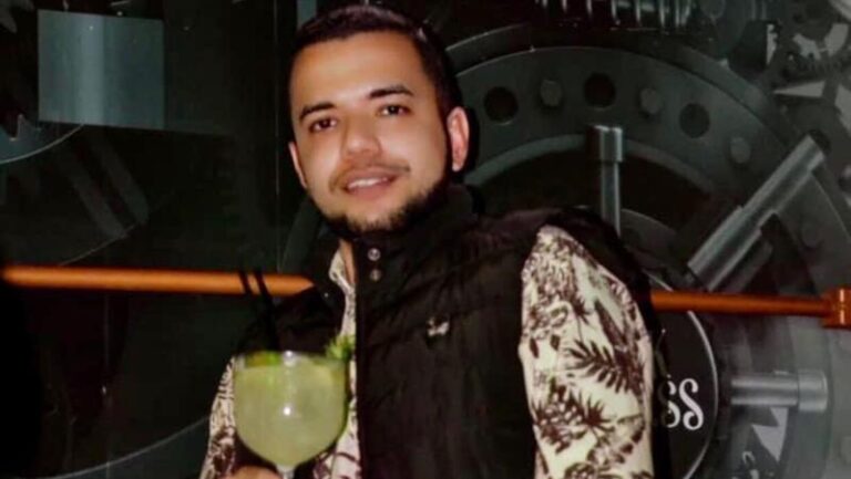 Lucas Bessa brilha e fatura alto posando para campanhas de moda