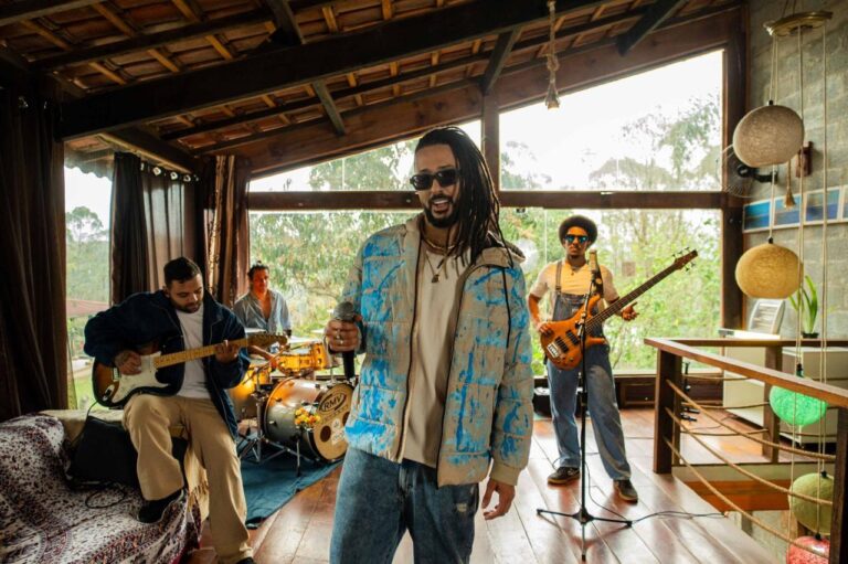 Julies embala corações apaixonados com “Calma”, seu novo hit