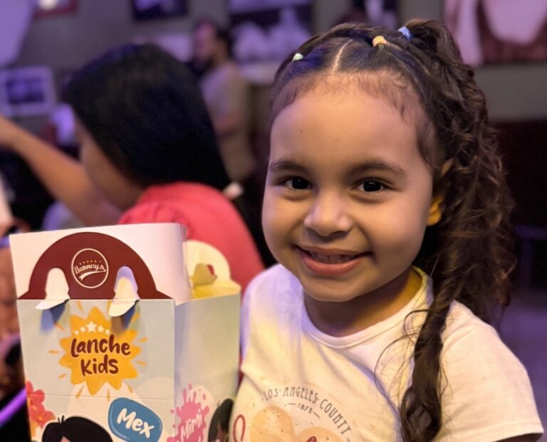 Noite de solidariedade: saborosos sanduíches e mágica no Barney’s Sul em apoio às crianças com câncer