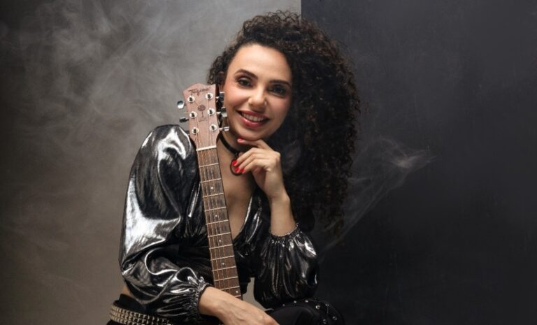 Regina Serafim lança o novo single “Um de Nós”