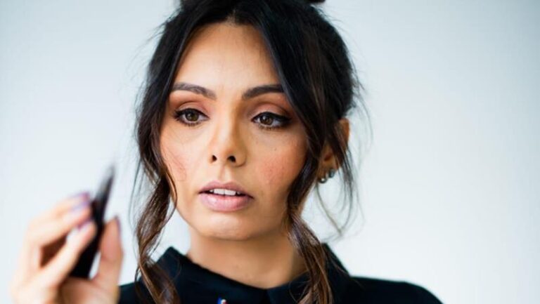 Thais Rocha: A Excelência da Micropigmentação Labial