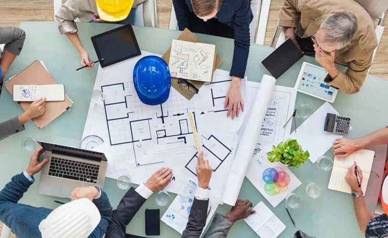 Eficiência na Construção: Como a Gestão Integrada Reduz Custos e Acelera Prazos em Obras de Grande Porte