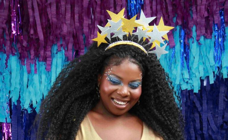 Brilho, conforto e estilo: dicas de looks para você aproveitar o Carnaval