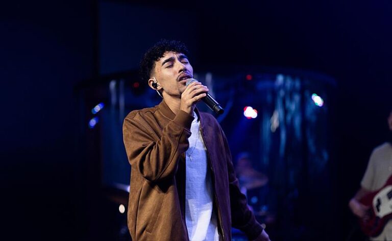 Ricardo Batista lança sua primeira música: trajetória e desafios na carreira gospel