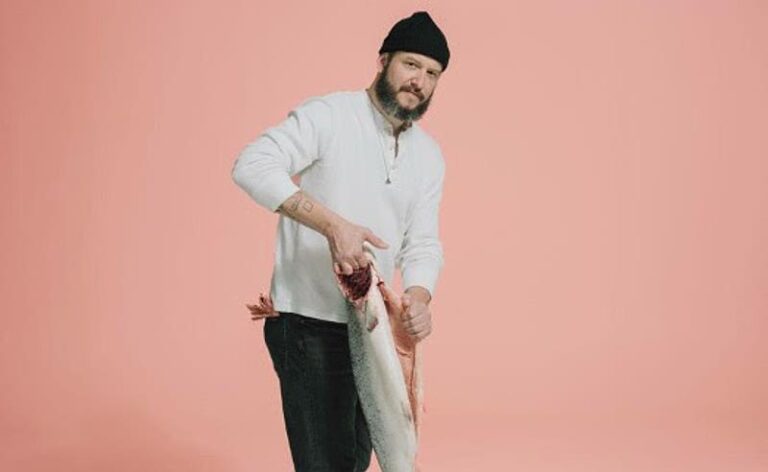 Bon Iver Revela Dois Novos Singles De Sable, Fable “If Only I Could Wait (Feat. Danielle Haim)” E “Walk Home”