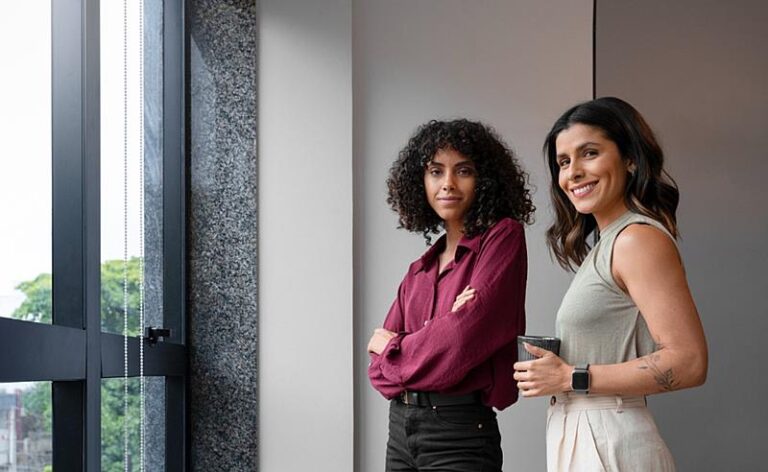 Número de mulheres CEO cresce e revela potencial de pioneirismo entre lideranças femininas