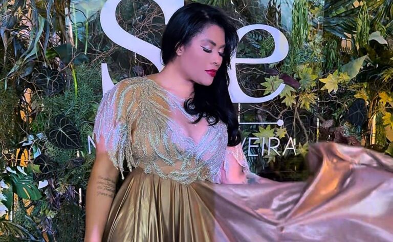 Michelle Pandora brilha no desfile exclusivo de Micaela Oliveira