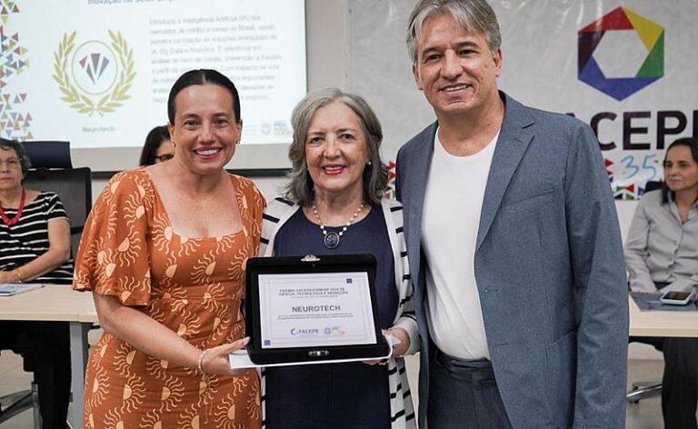 Neurotech recebe o Prêmio FACEPE por inovação no setor empresarial