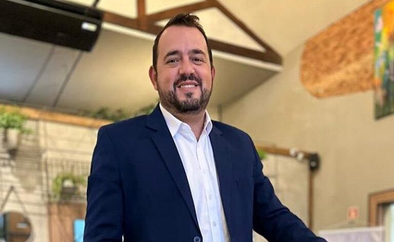 Augusto Ribeiro: Especialista em Lançamentos de Médio e Alto Padrão em Maringá