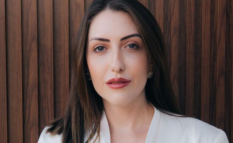 Conheça Natasha Gomes, Profissional referência em Contabilidade e Direito