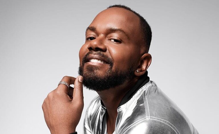 Estreia: Wladimir Pinheiro celebra o legado de Emílio Santiago no show “Cadê Juízo”
