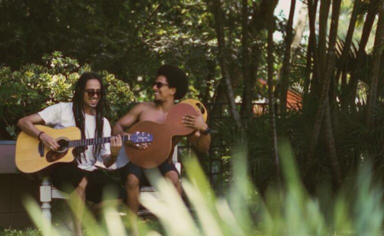 Banda mineira Good Vibe apresenta single e clipe de “Além do Céu”