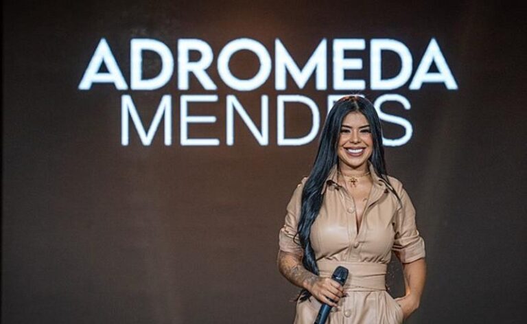 Adromeda Mendes: A Voz do Sertanejo que Encanta Goiânia