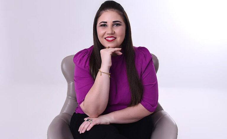 Conheça Lívia Braga, especialista em odontologia miofuncional com visão integrativa que une saúde e estética