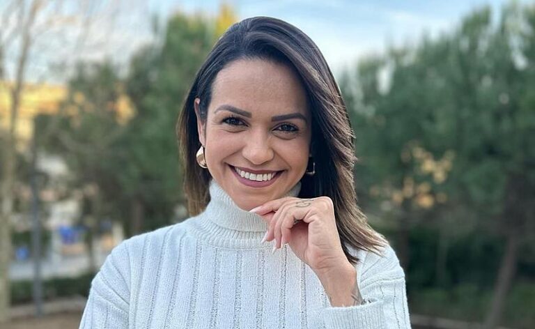 Conheça Rosangela Alves, especialista em alta performance sistêmica e criadora do método Rosa