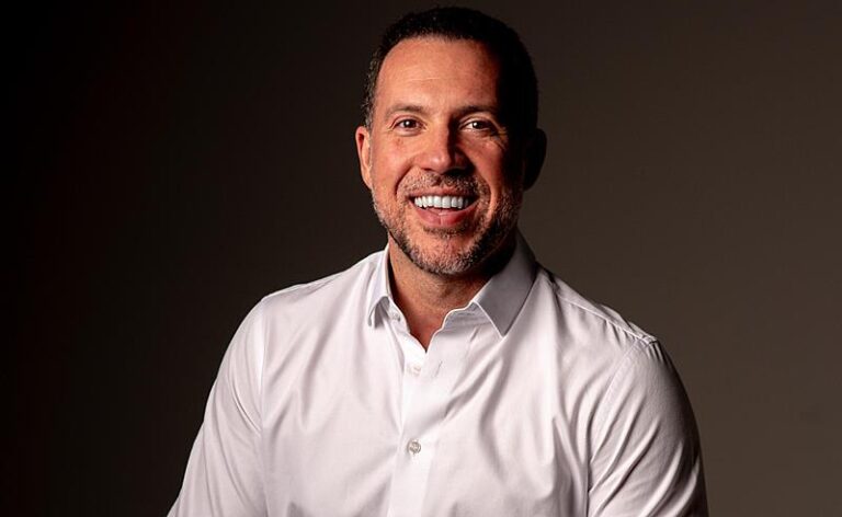 Dr. Marcel Ferreira lidera o movimento Quiet Beauty na odontologia: a nova era dos sorrisos naturais e sofisticados