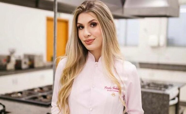 Emely Jordana: Nutricionista Especialista em Obesidade e Emagrecimento