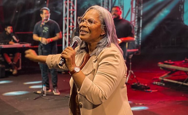 Festa do Tomate tem noite gospel com Jefferson & Suellen e Pastora Cristina Duarte