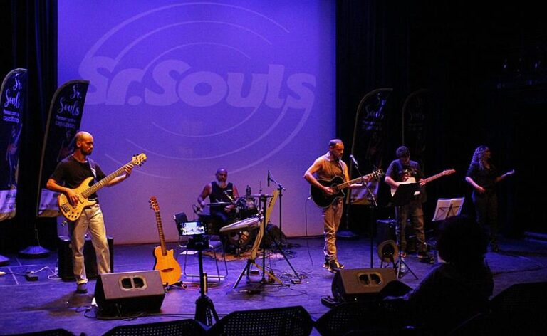 Sr. Souls leva espetáculo “Poemas contra o Capacitismo” ao Instituto Rizzo em 5 de junho