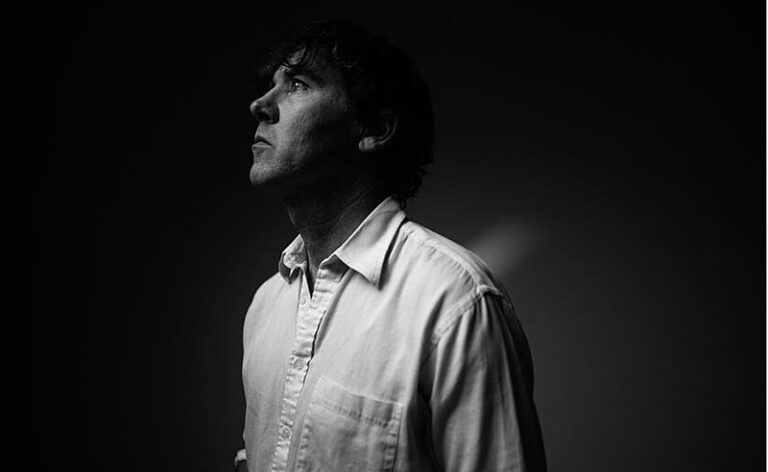 Cass McCombs anuncia seu novo álbum e compartilha o single “Peace”