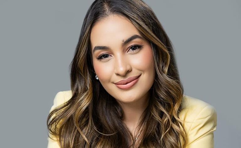 Andressa Wantynes: a profissional que transformou o mercado de extensão capilar no Brasil