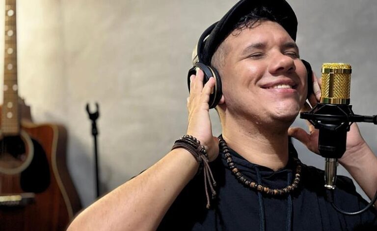 Ariel Couto lança homenagem emocionante às mães com novo single