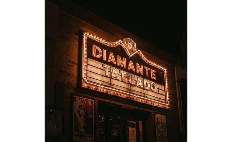 Simon Abbud e Maia Kali lançam “Diamante Tatuado” pela Marã Música