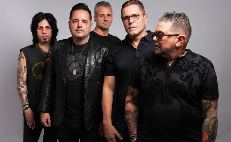 Fábio Júnior e Banda Yahoo se apresentam em São Paulo
