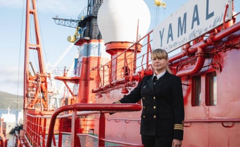 Pela primeira vez na história, uma mulher se torna capitã de um quebra-gelo nuclear
