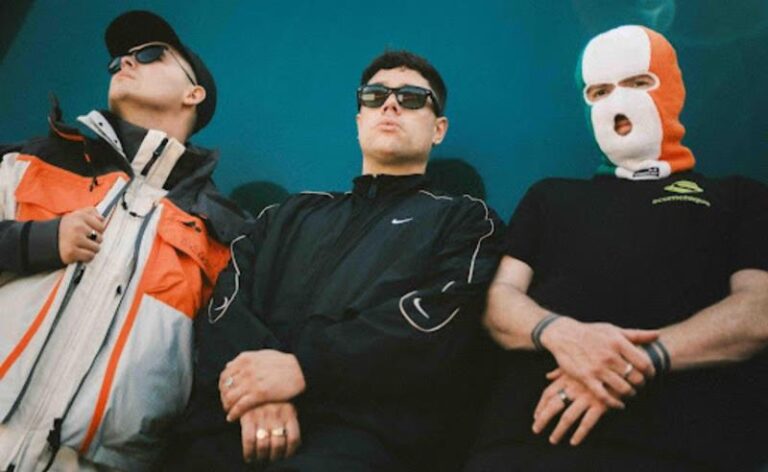 Kneecap lança o novo single “Sayōnara”, em colaboração com Paul Hartnoll, acompanhado de seu videoclipe oficial