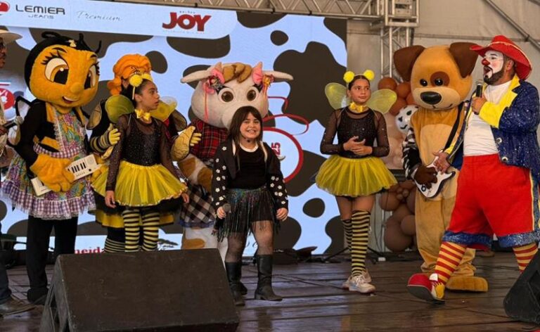 Sandy Mel é destaque do primeiro Barretube na Festa do Peão de Barretos