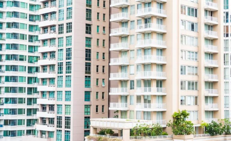 Gestão condominial sistêmica: por que comunicação e empatia são tão importantes quanto planilhas e contratos