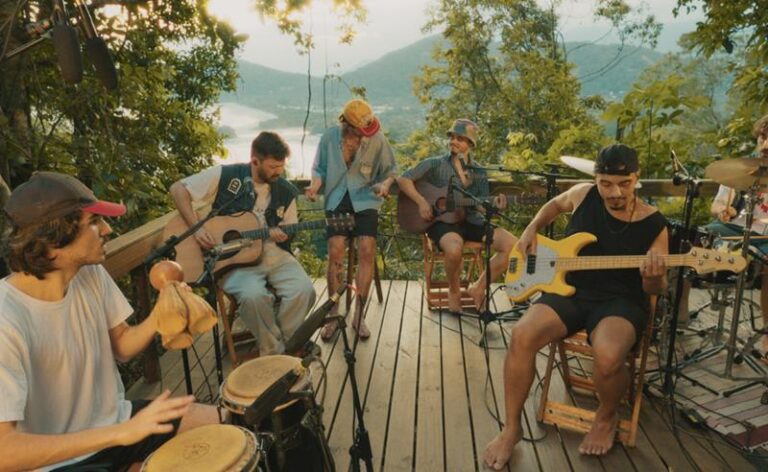 Dupoint lança audiovisual acústico “Dupoint Sesh: Na Praia” e inicia nova uma etapa da banda