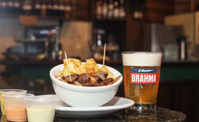 Ambev e Brahma apresentam rota inédita de bares com harmonização especial entre pratos clássicos e cerveja