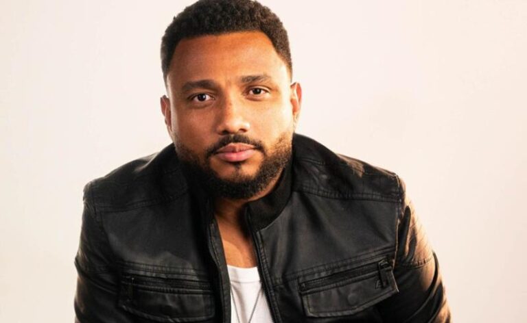 Eli Soares é indicado ao Grammy Latino 2025 com o álbum Memórias