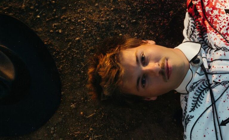 Ruel lança nova e hipnotizante canção “Wild Guess”