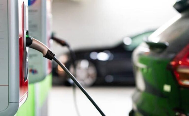 Como aprovar instalação de recarga de carros elétricos em condomínios