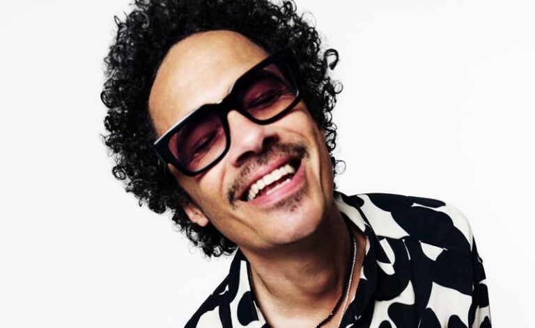 Eagle-Eye Cherry lança seu sétimo álbum “Become A Light”, inspirado pela energia crua do rock