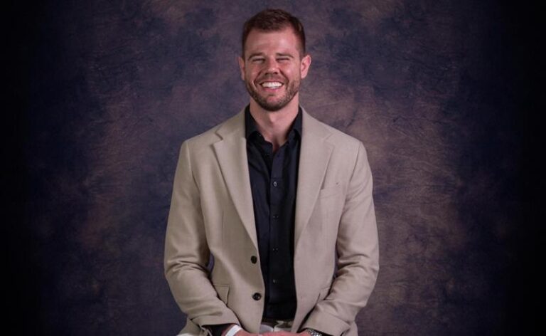 Especialista em relacionamentos aponta independência emocional como desafio da vida moderna