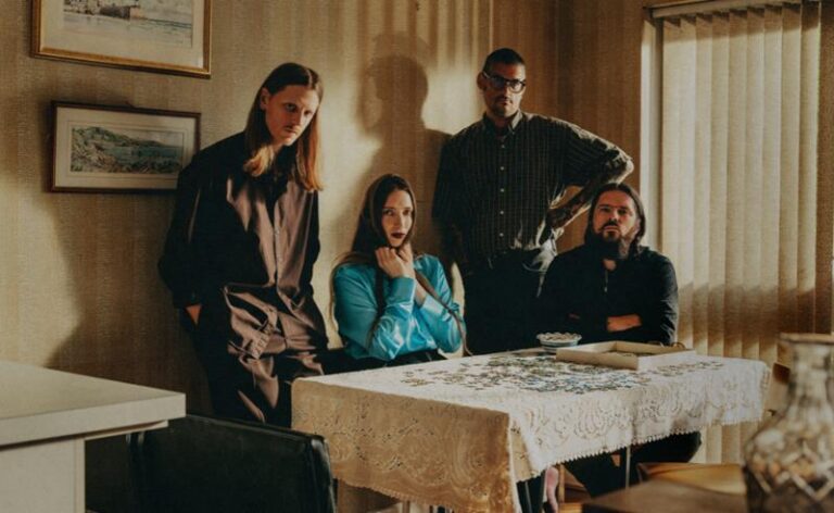 Dry Cleaning anuncia novo álbum e antecede single