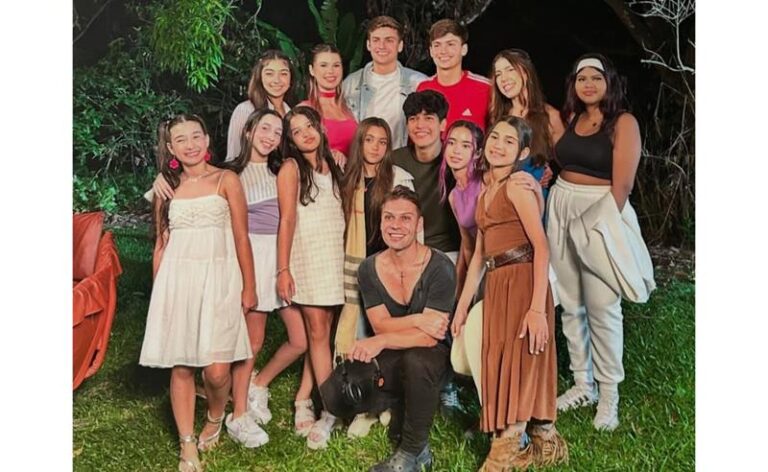 “Ritmo de Férias – O Musical”: Uma disputa de talentos, sonhos e corações em sintonia