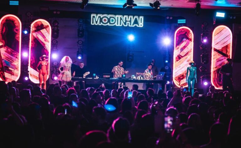 Festa MODINHA edição especial de 15 anos!