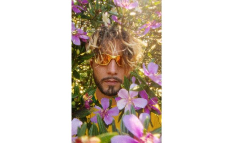 Conheça bbno$, fenômeno do rap alternativo que conquistou a geração Z